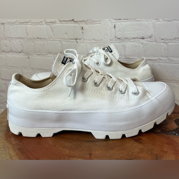 Converse Chuck Taylor All Star Lugged Low Top Sneaker - Picture 1 of 9